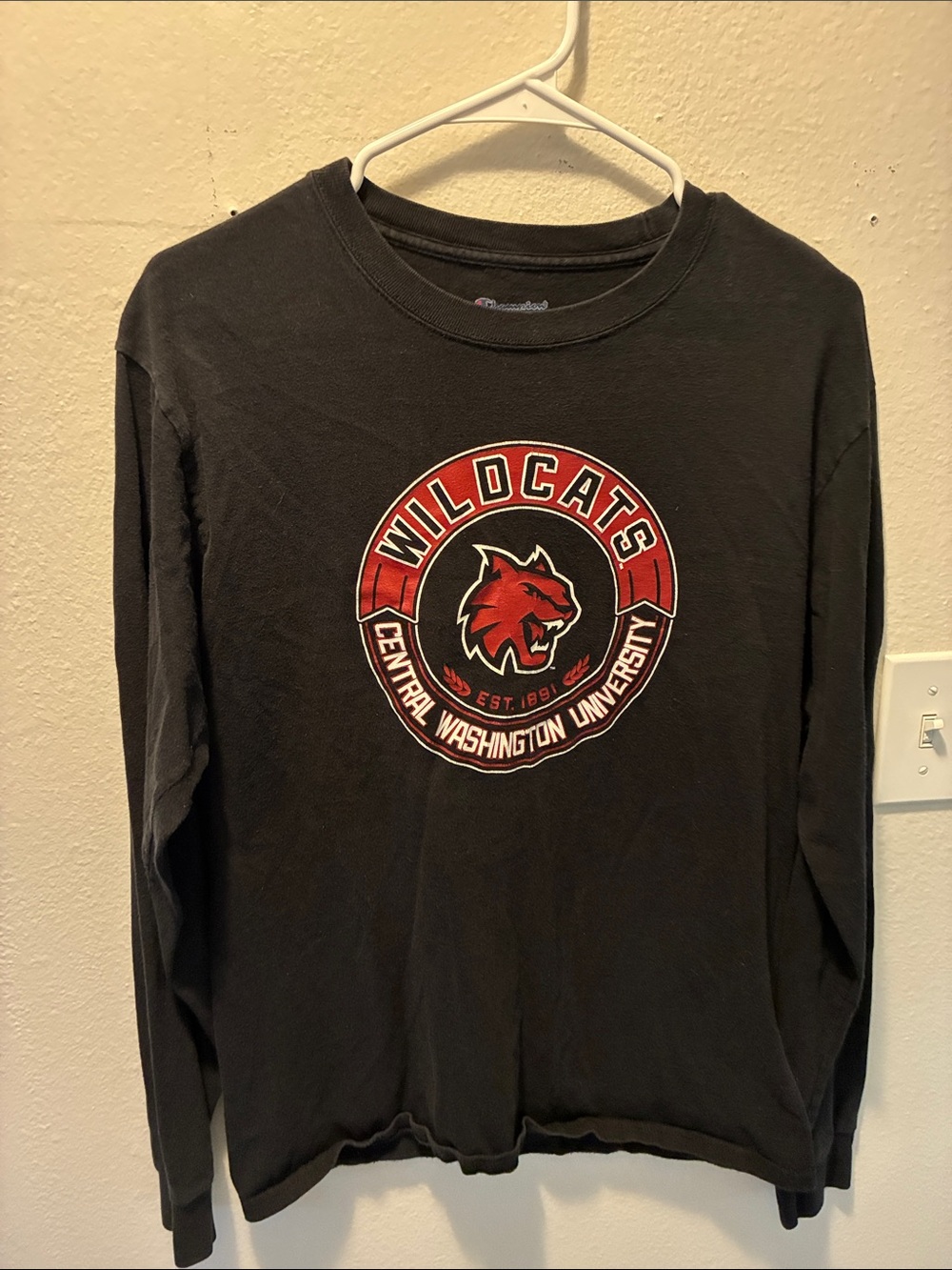 Champion Black Long-Sleeve Wildcats Tee with Red Logo